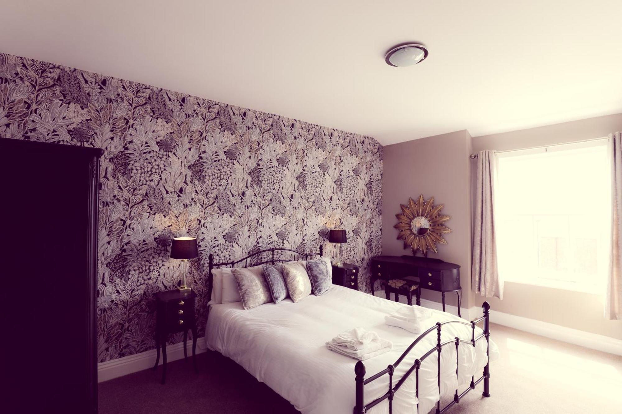 The Sun Inn Улверстон Экстерьер фото